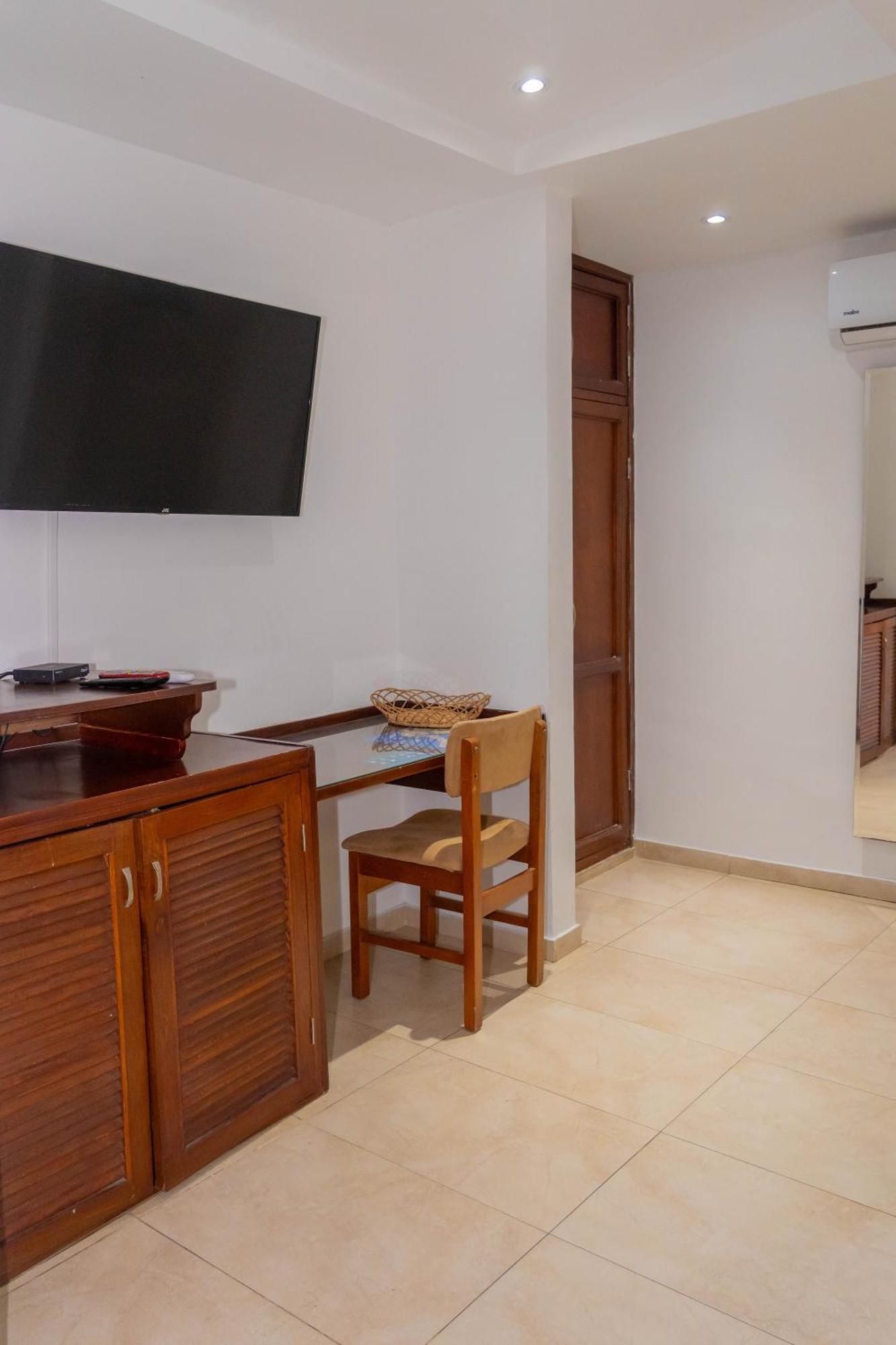 Hotel Coral Reef Cartagena Exterior photo